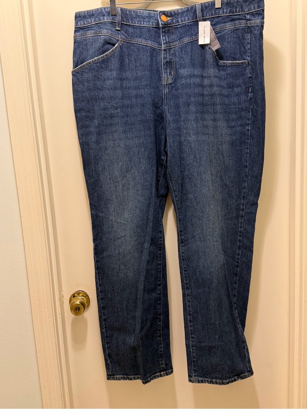 Lane Bryant Women’s Relaxed Straight Leg Jeans Medium Wash